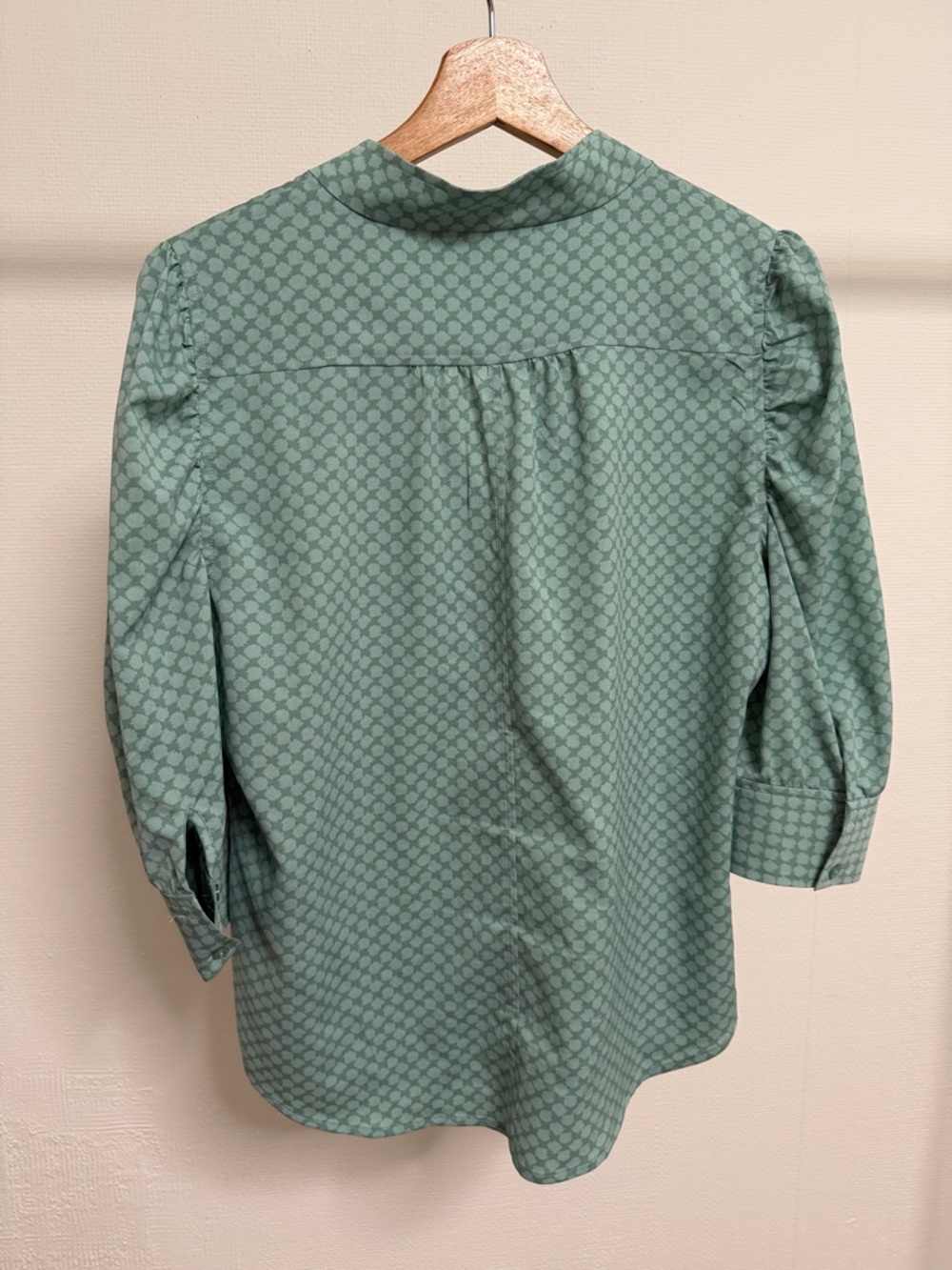 White House Black Market Geometric Puff-Sleeve Blouse - Picture 3 of 4